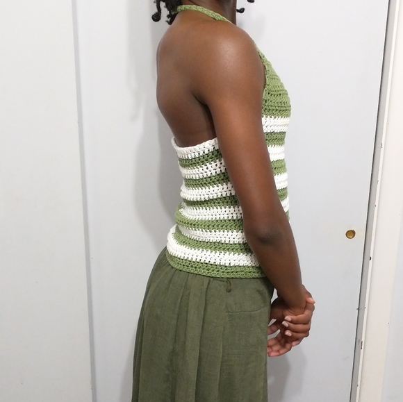 2xHOST PICK - Handmade Green & White Halter Top - Picture 3 of 5